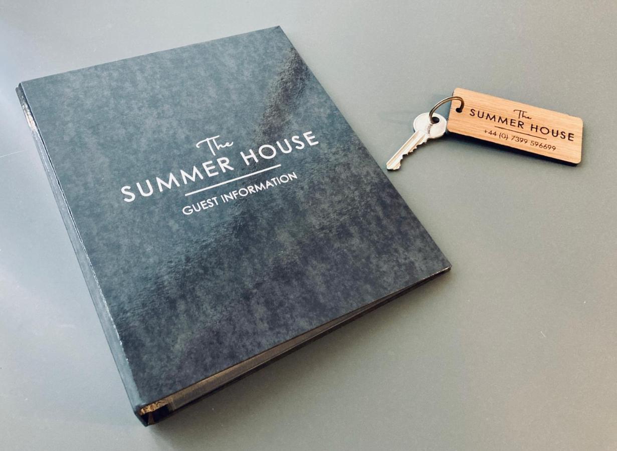 The Summer House - Free Onsite Parking CBG Exteriér fotografie