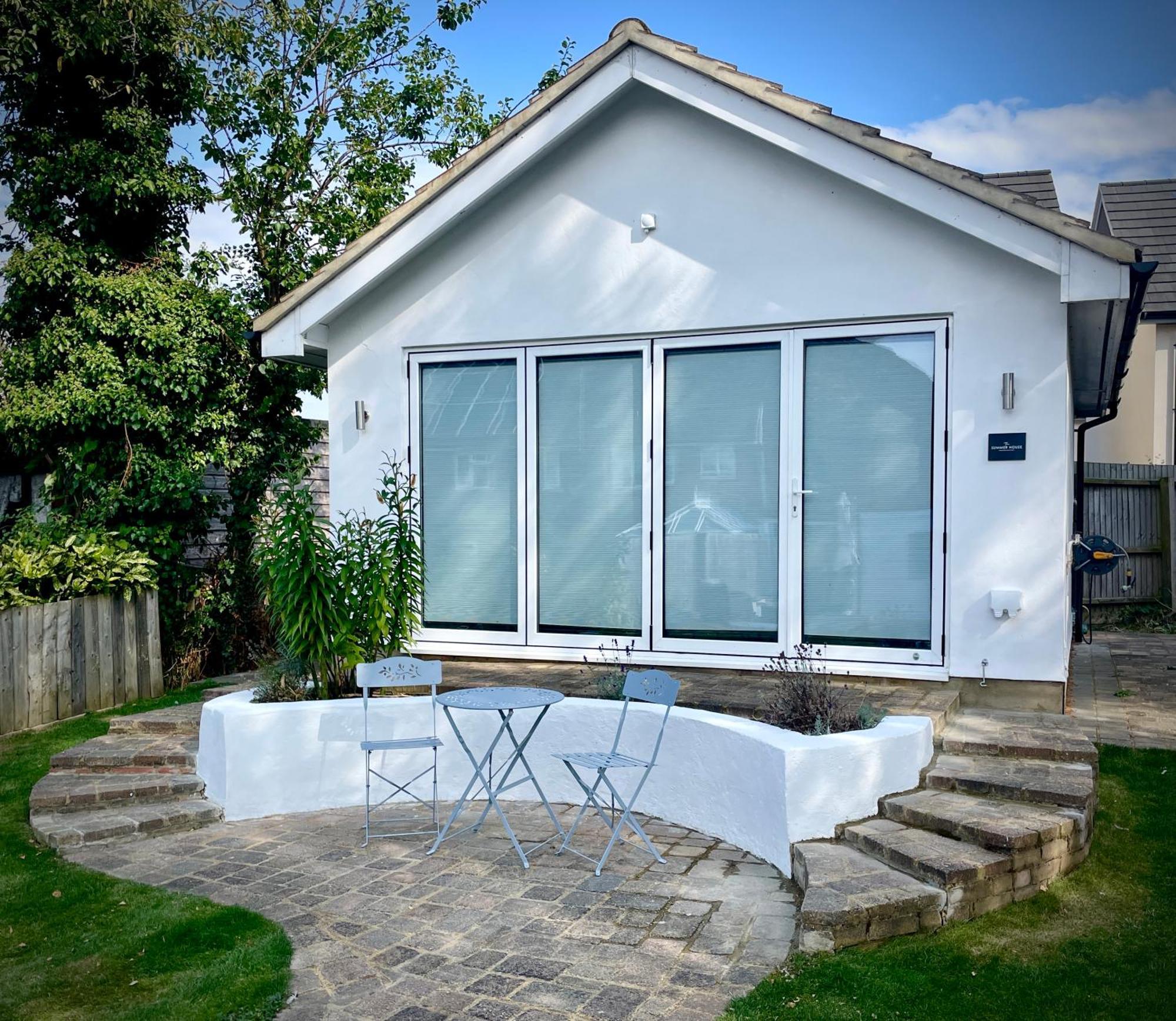 The Summer House - Free Onsite Parking CBG Exteriér fotografie